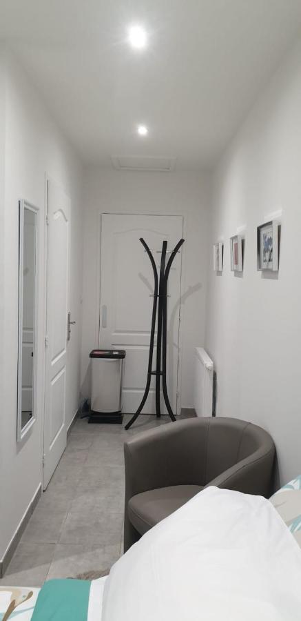 Dominicaine Nord, Studio meublé Amilly  Extérieur photo
